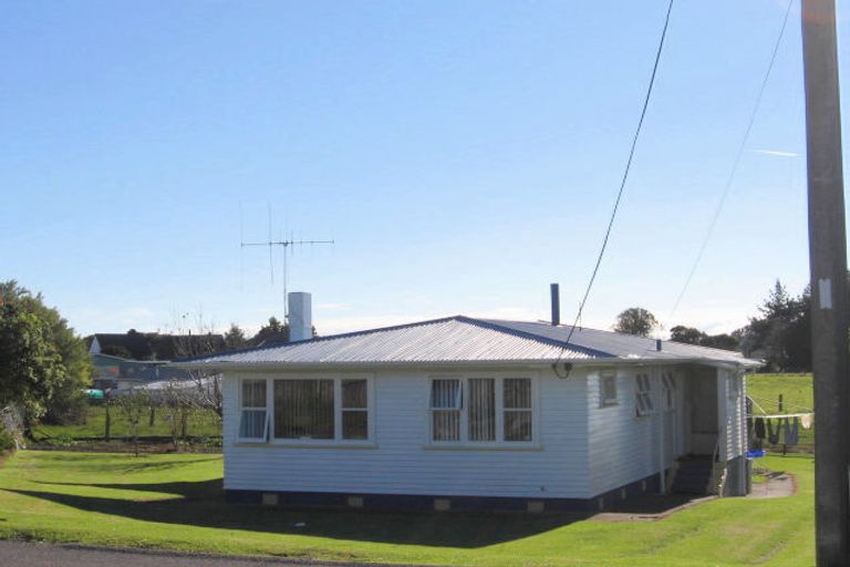 Photo of property in 34 Lupin Road, Otaki, 5512