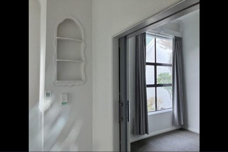 Photo of property in 70 Derwent Street, Island Bay, Wellington, 6023