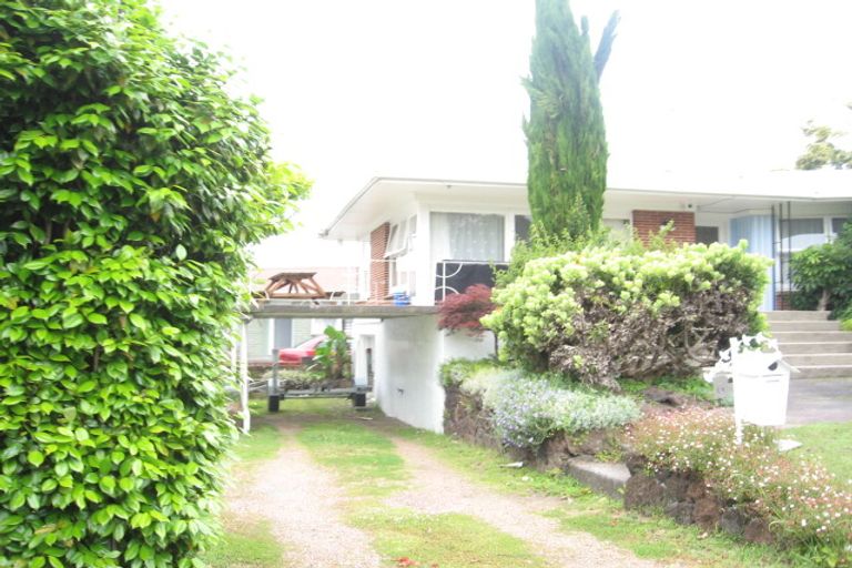 Photo of property in 6 Rosehill Drive, Rosehill, Papakura, 2113