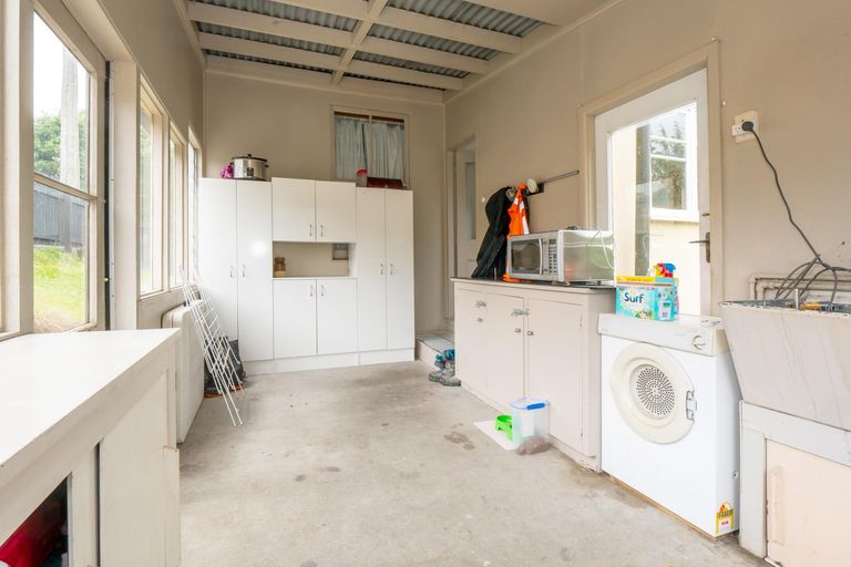 Photo of property in 70 Avenue Road, West End, Timaru, 7910