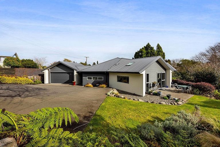 Photo of property in 184b Seaview Road, Westown, New Plymouth, 4310