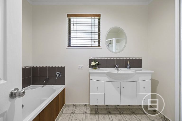 Photo of property in 51 Riverside Road, Frankton, Queenstown, 9300