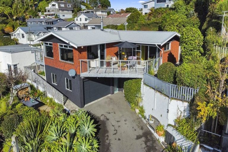Photo of property in 3 Weston Street, Moturoa, New Plymouth, 4310