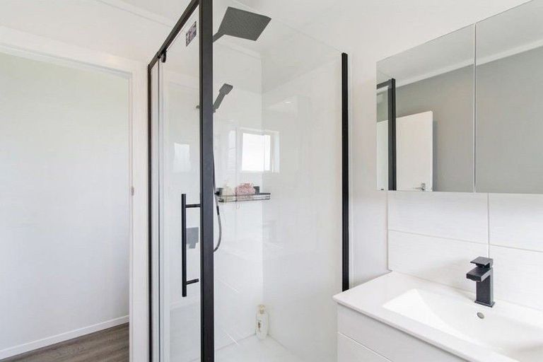 Photo of property in 16 Linklater Avenue, Foxton Beach, Foxton, 4815