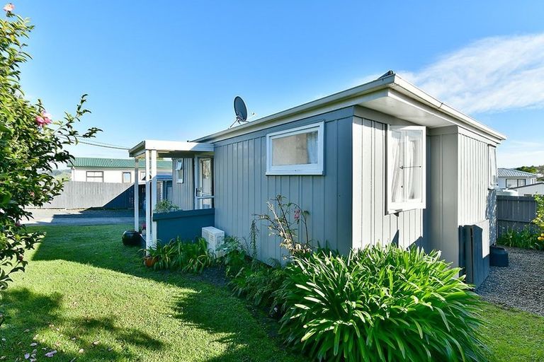 Photo of property in 2b Iris Street, Snells Beach, 0920