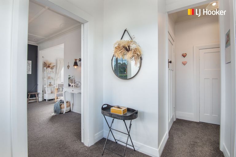 Photo of property in 1 Mure Street, Mosgiel, 9024