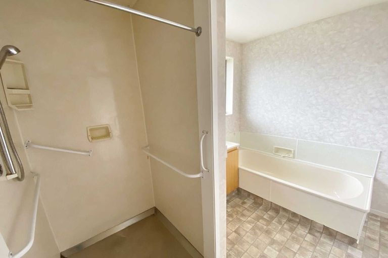 Photo of property in 1/14 Momorangi Crescent, Redwood, Christchurch, 8051