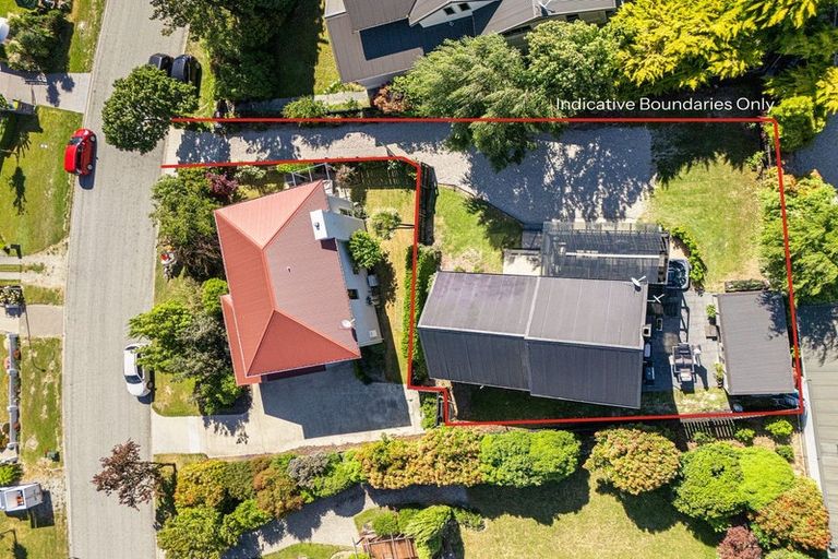 Photo of property in 32a Hunter Crescent, Wanaka, 9305
