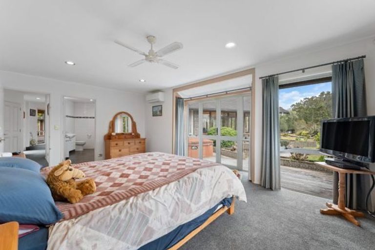 Photo of property in 40 Foster Road, Kumeu, 0891