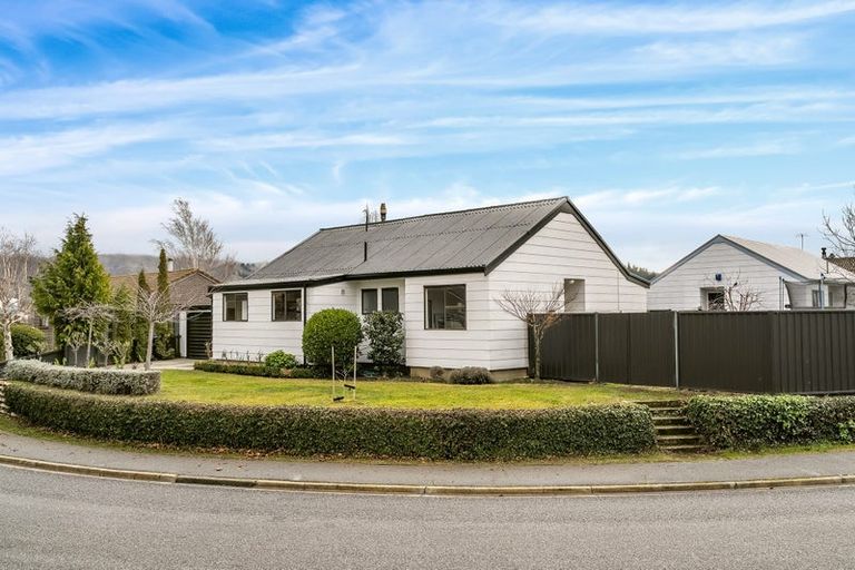 Photo of property in 4 Linrosa Place, Cromwell, 9310