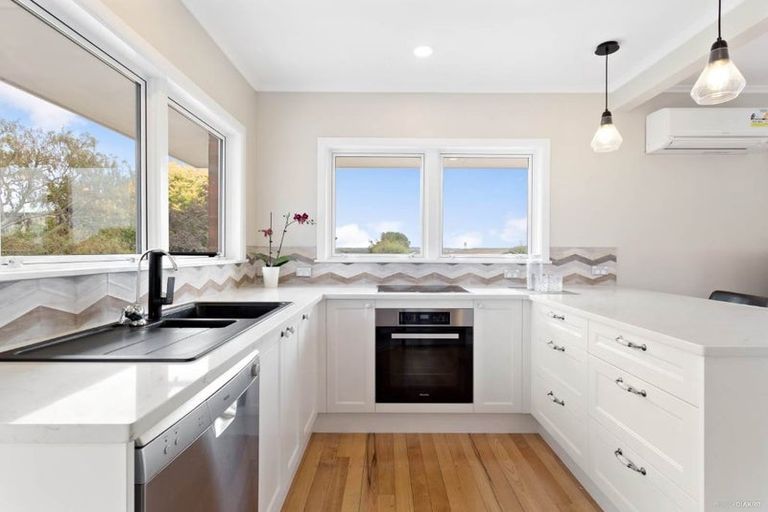 Photo of property in 3/51 Jutland Road, Hauraki, Auckland, 0622