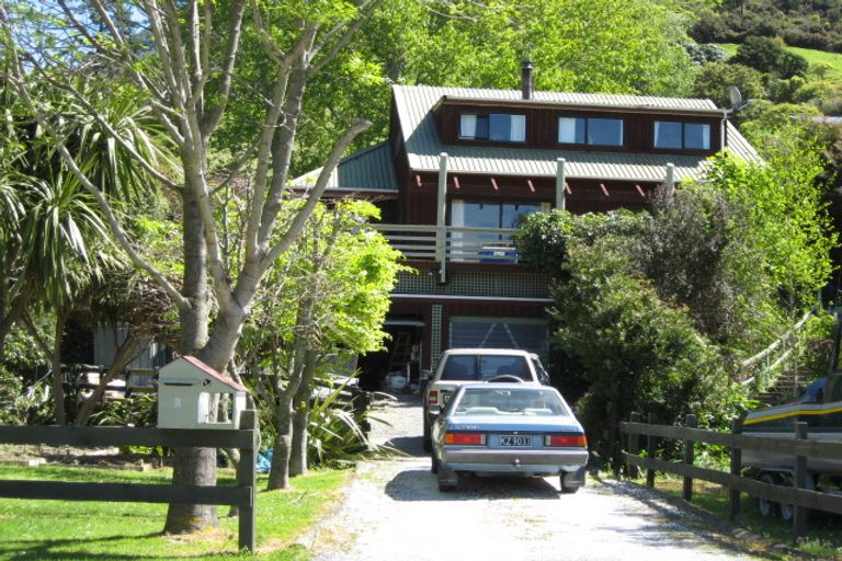 Photo of property in 7 Cornwall Street, Picton, 7220