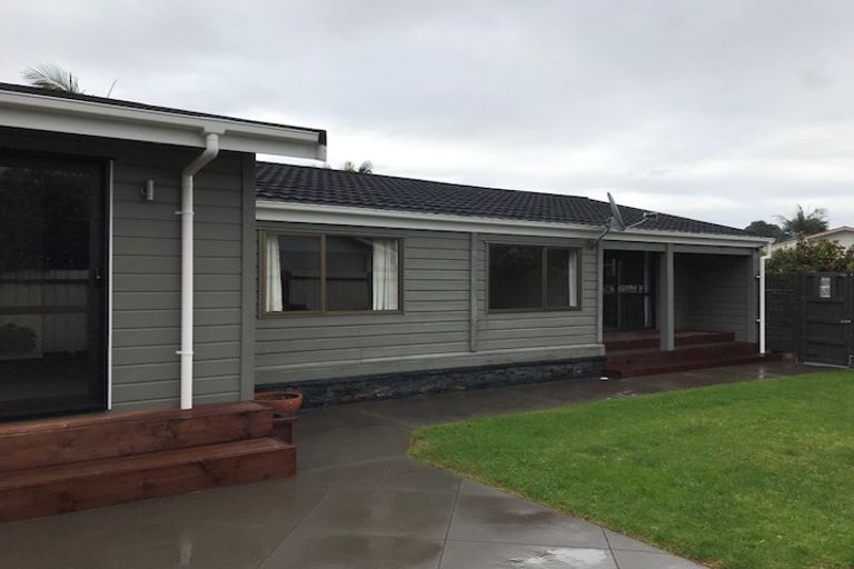 Photo of property in 4 Hoylake Place, Wattle Downs, Auckland, 2103