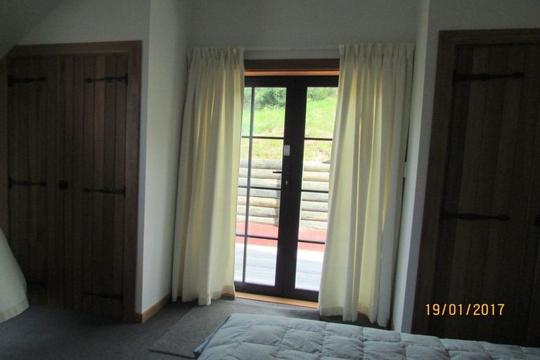 Photo of property in 140 Main Road, Allandale, Lyttelton, 8971