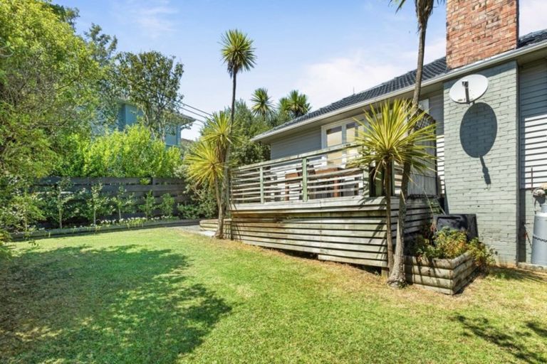 Photo of property in 1/27 Richards Avenue, Forrest Hill, Auckland, 0620