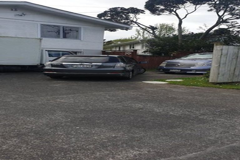 Photo of property in 1/142 Archers Road, Glenfield, Auckland, 0629