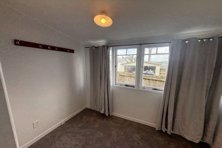 Photo of property in 18 Station Road, Pukekohe, 2120