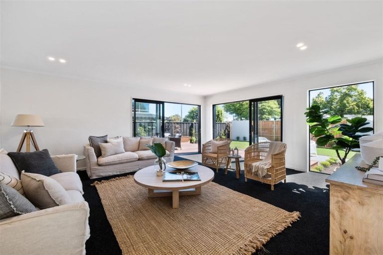 Photo of property in 197 Fendalton Road, Fendalton, Christchurch, 8052