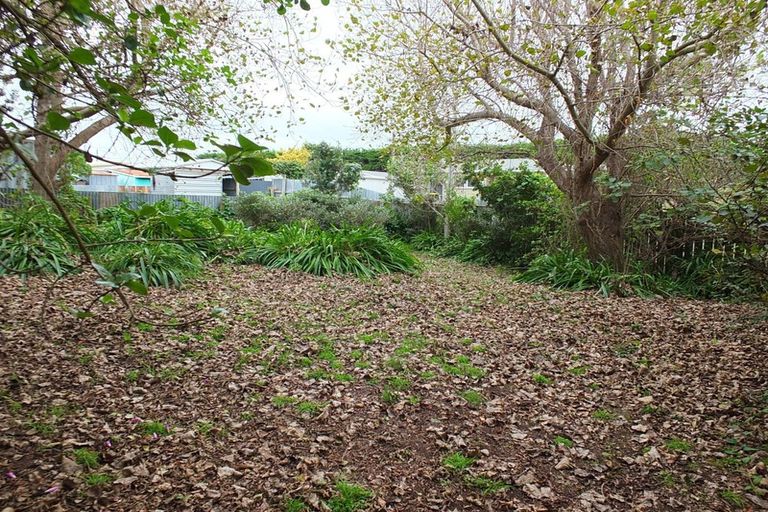 Photo of property in 45 Nash Parade, Foxton Beach, Foxton, 4815