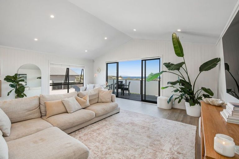 Photo of property in 774b Whangaparaoa Road, Manly, Whangaparaoa, 0930