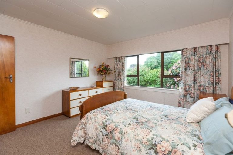 Photo of property in 4 Mission Street, Moturoa, New Plymouth, 4310