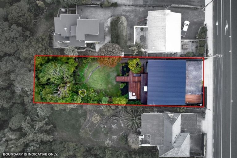 Photo of property in 181 Glenfield Road, Hillcrest, Auckland, 0627