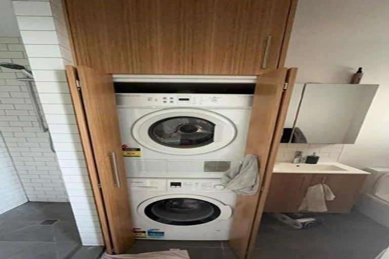 Photo of property in 86 Roxburgh Street, Mount Victoria, Wellington, 6011