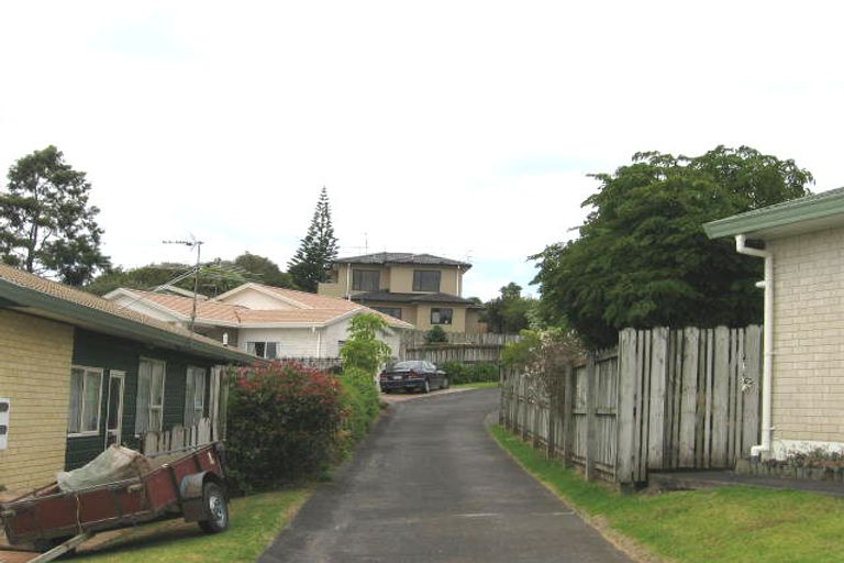 Photo of property in 5 Mercury Lane, Windsor Park, Auckland, 0632