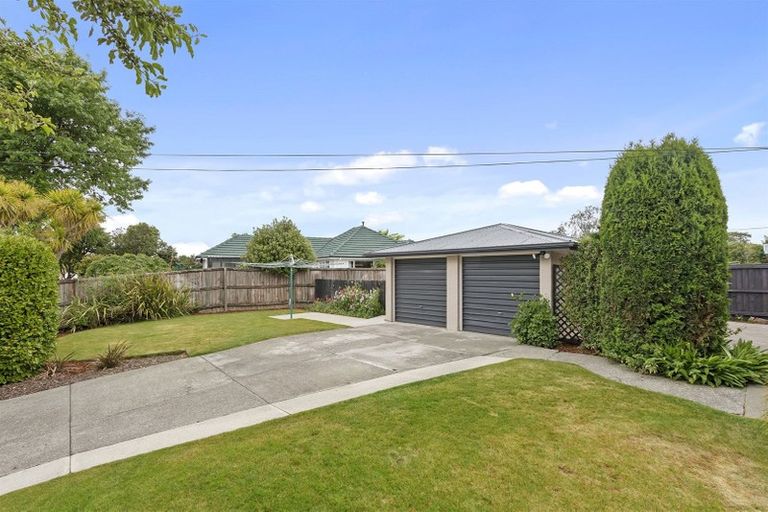 Photo of property in 37 Sledmere Street, Burnside, Christchurch, 8053