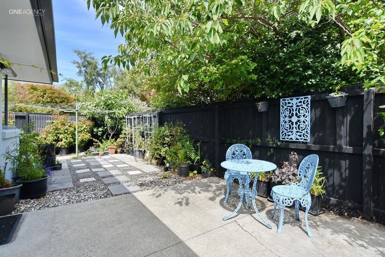 Photo of property in 10a Wendy Place, Heathcote Valley, Christchurch, 8022