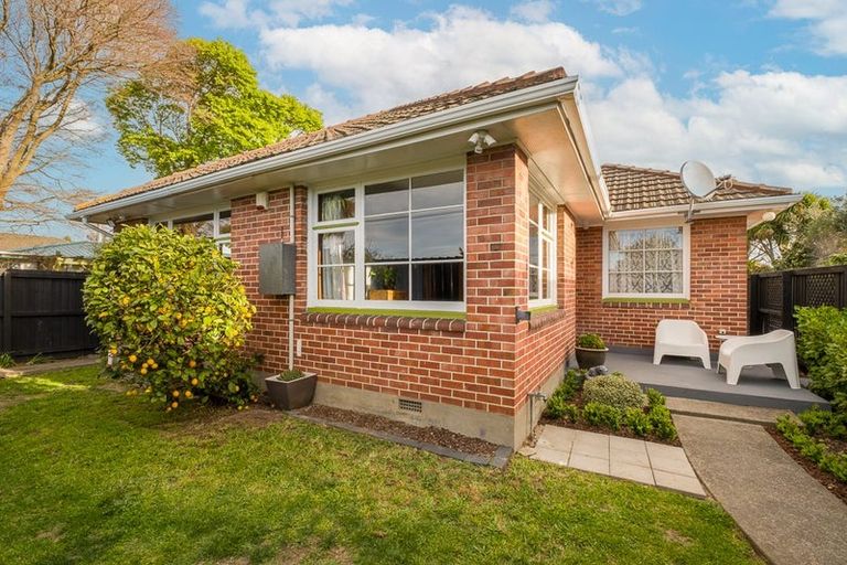 Photo of property in 1/31a Worthy Street, Ilam, Christchurch, 8041