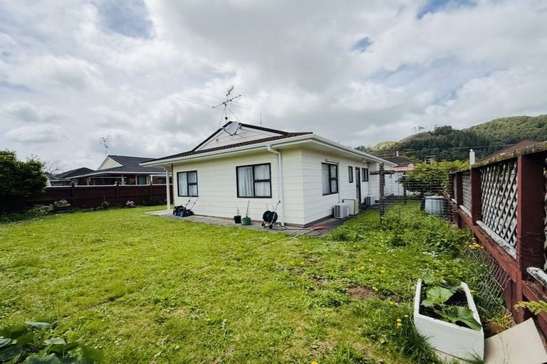 Photo of property in 20a Wilford Street, Wallaceville, Upper Hutt, 5018