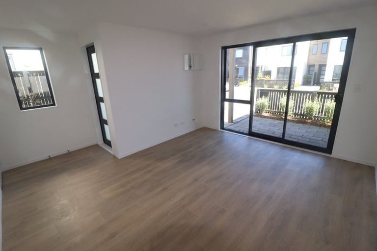 Photo of property in 42 Gecko Road, Hobsonville, Auckland, 0616