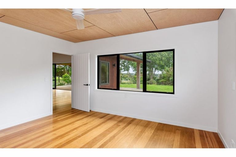 Photo of property in 16 Pa Road, Kerikeri, 0230