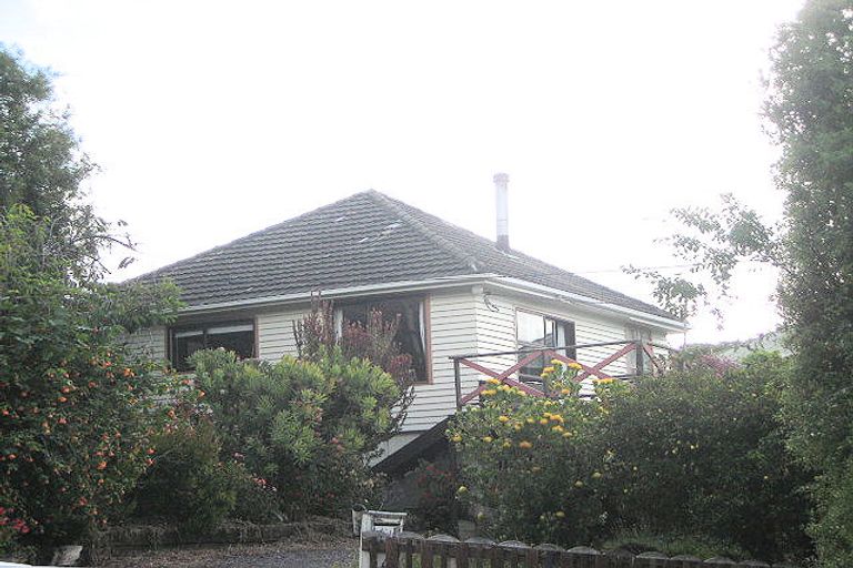Photo of property in 24 Selwyn Avenue, Akaroa, 7520