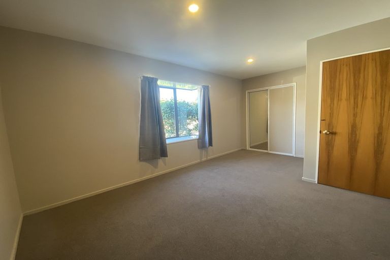 Photo of property in 4/415 Mairehau Road, Parklands, Christchurch, 8083