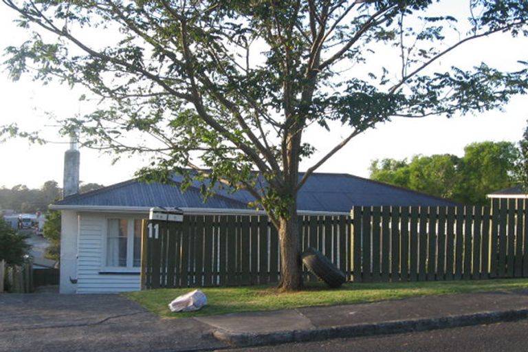 Photo of property in 11 Bruce Road, Glenfield, Auckland, 0629