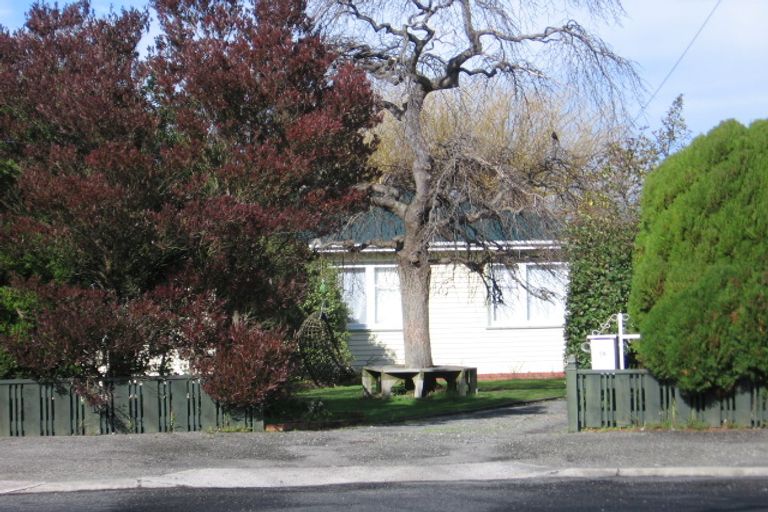 Photo of property in 16 Hinau Place, Lansdowne, Masterton, 5810