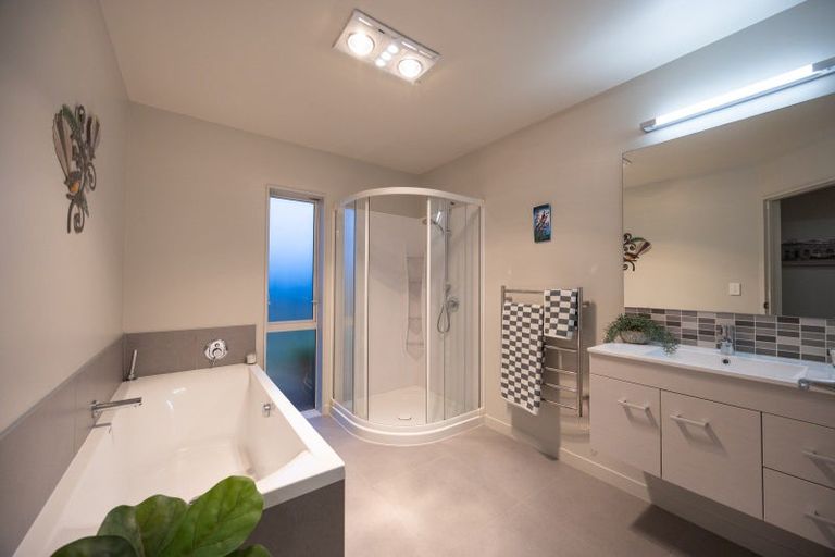 Photo of property in 25 Paradise Avenue, Feilding, 4775