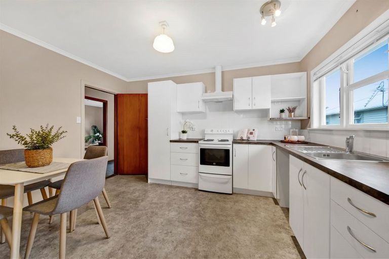 Photo of property in 2/15a Sole Avenue, Bell Block, New Plymouth, 4312