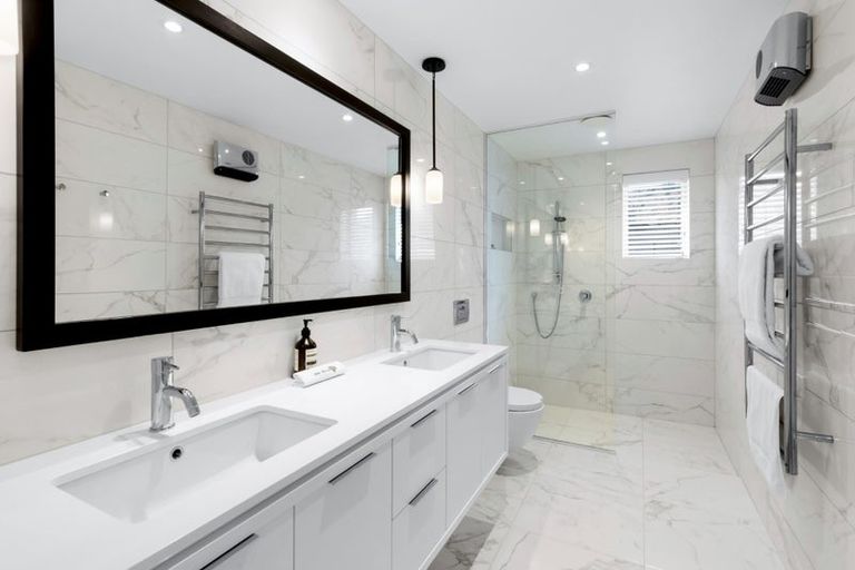 Photo of property in 15 Ayrburn Ridge, Arrowtown, Queenstown, 9371