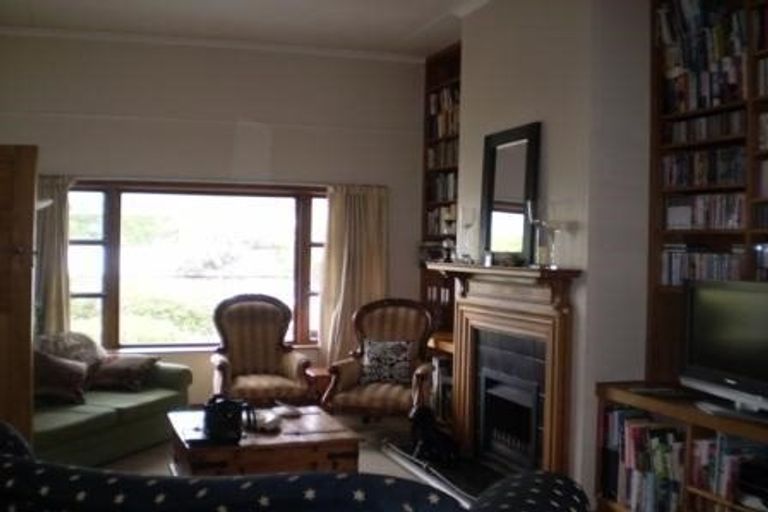 Photo of property in 30 Thompson Street, Mount Cook, Wellington, 6011