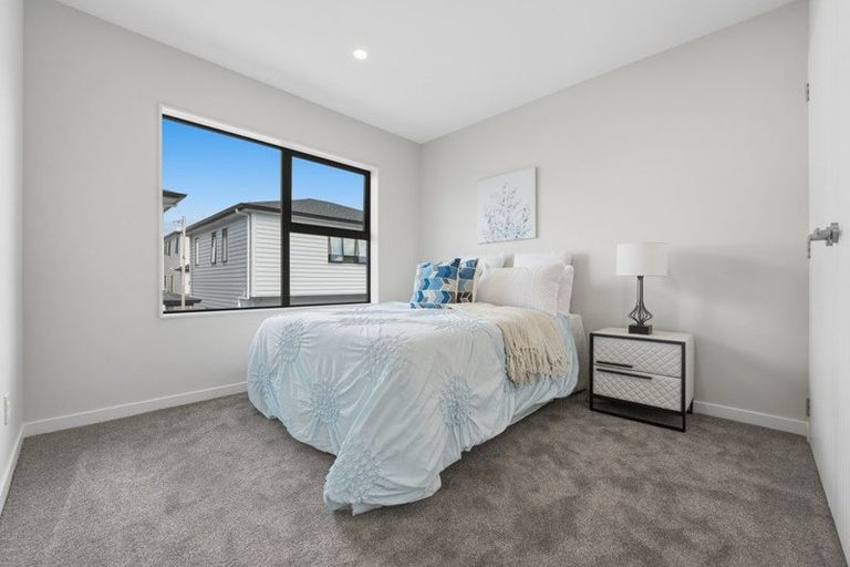 Photo of property in 141a Seabrook Avenue, New Lynn, Auckland, 0600