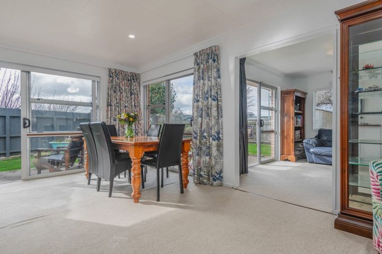 Photo of property in 20 Chippendale Crescent, Highbury, Palmerston North, 4412