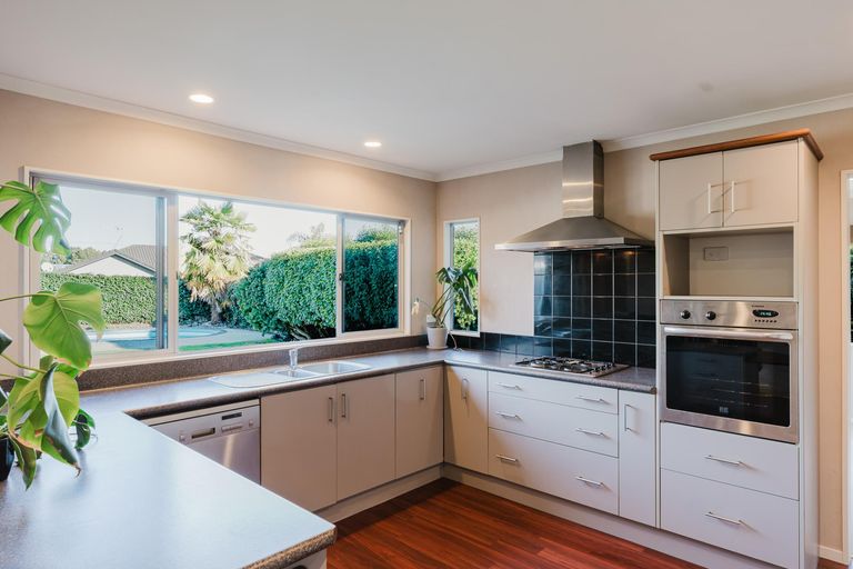 Photo of property in 10 Burgundy Court, Rototuna, Hamilton, 3210