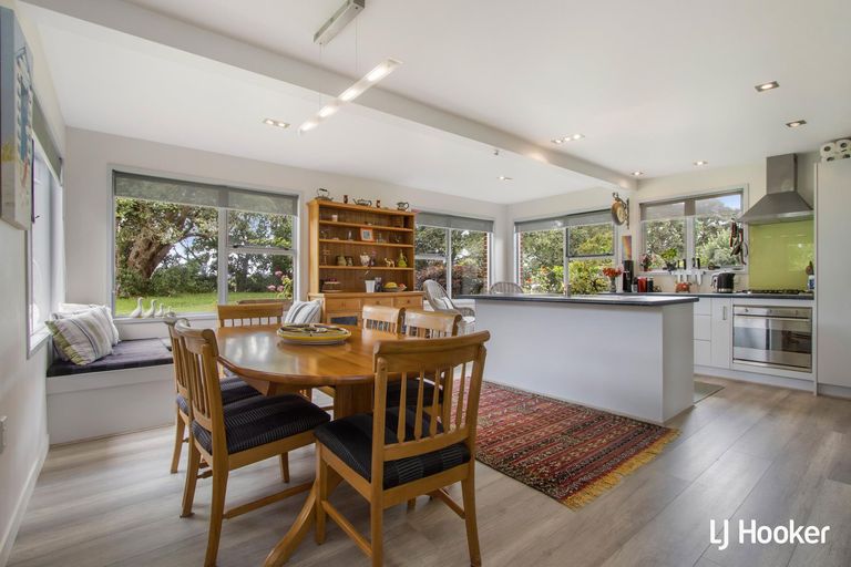 Photo of property in 10 Roretana Drive, Athenree, Katikati, 3177