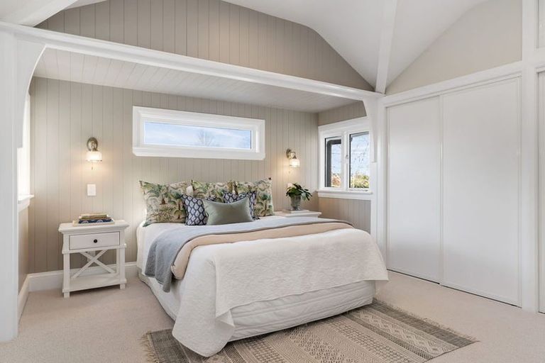 Photo of property in 43 Tomes Road, St Albans, Christchurch, 8052