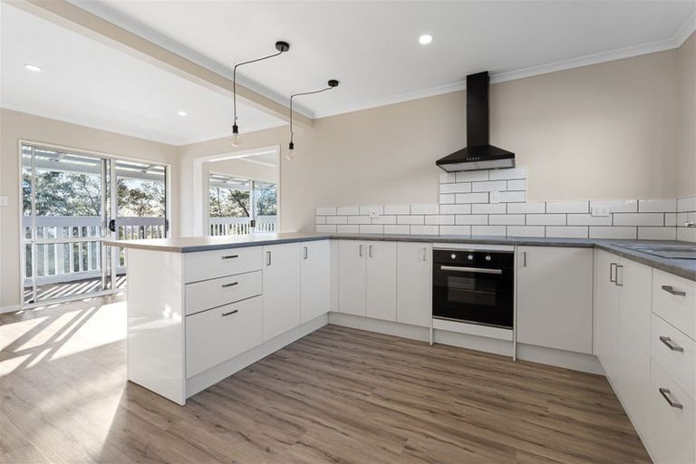 Photo of property in 5 Harrys Place, Kawakawa, 0210