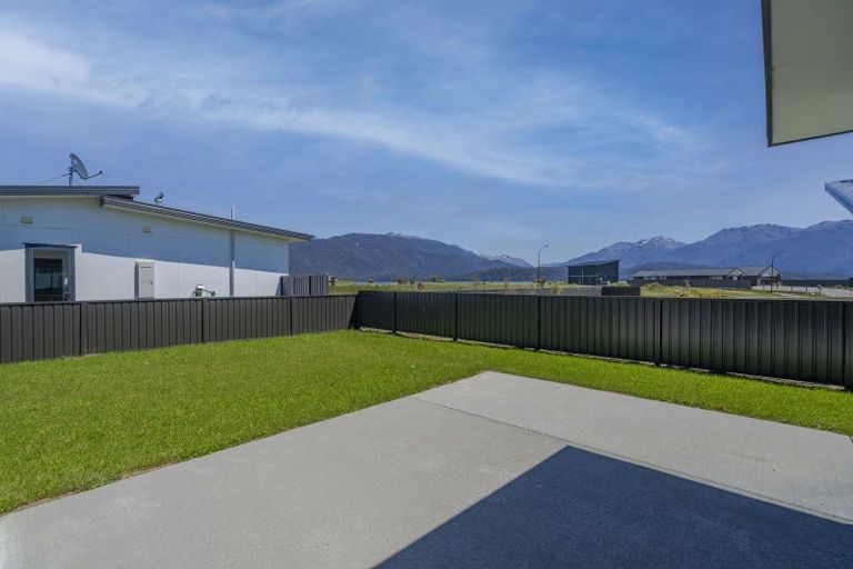 Photo of property in 53 Takitimu Avenue, Te Anau, 9600