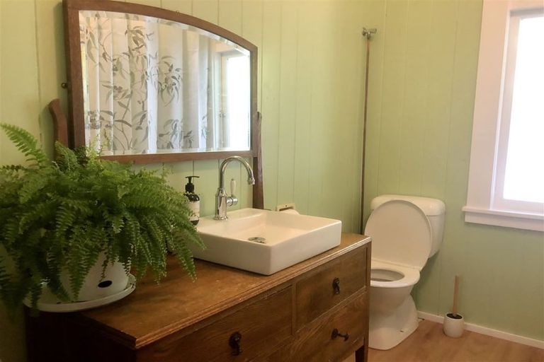 Photo of property in 5 Kitchener Street, Waipukurau, 4200